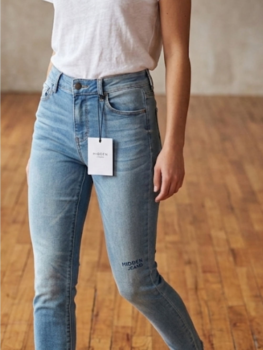 Hidden Jeans Women's Light Wash High-Rise Skinny Jeans NWT